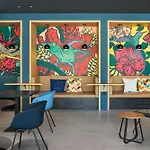 Moxy Hotel 4*