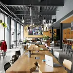 Hotel Moxy