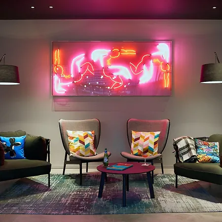 Moxy 4* Bristol