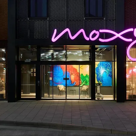 Hotel Moxy
