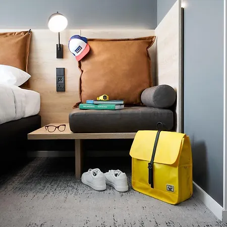 Hotel Moxy 3*