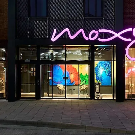 Moxy