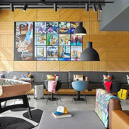 Moxy Bristol