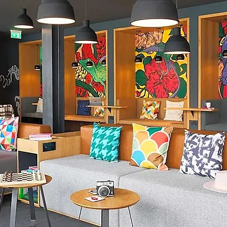 Moxy Hotell 4*
