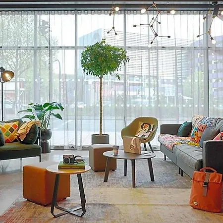 Moxy Hotel 4*