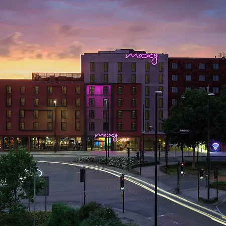 Moxy Bristol