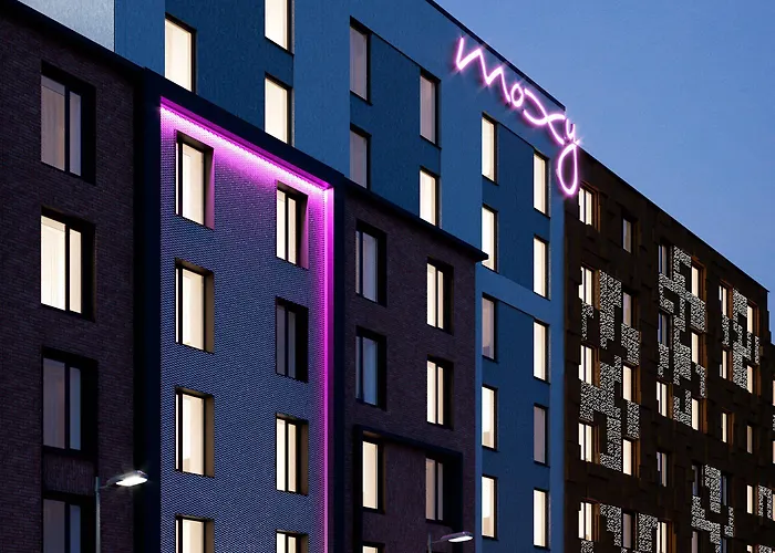 Hotel Moxy 4*